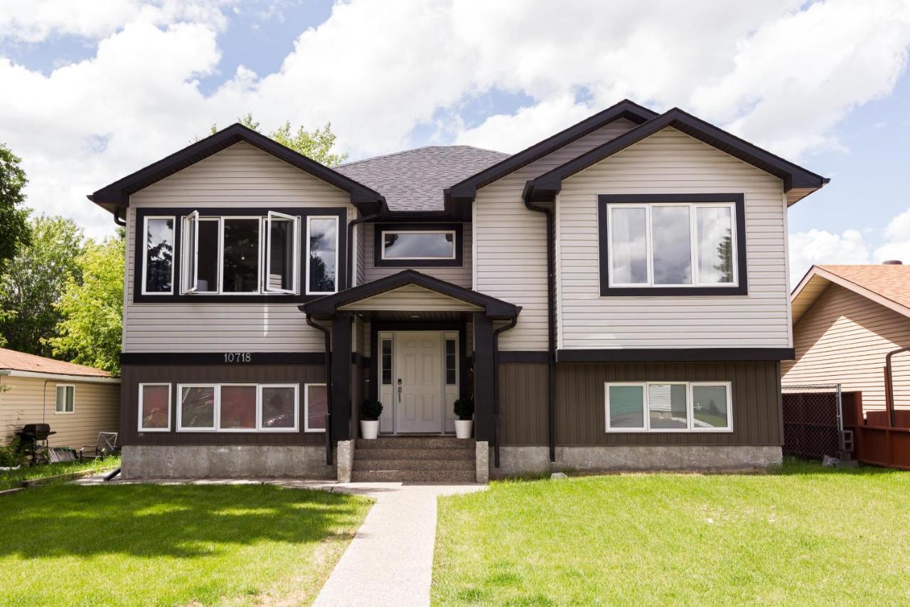 Executive Home - Long Stays Welcome - Garage Parking - Free Wifi & Netflix Edmonton Exterior foto